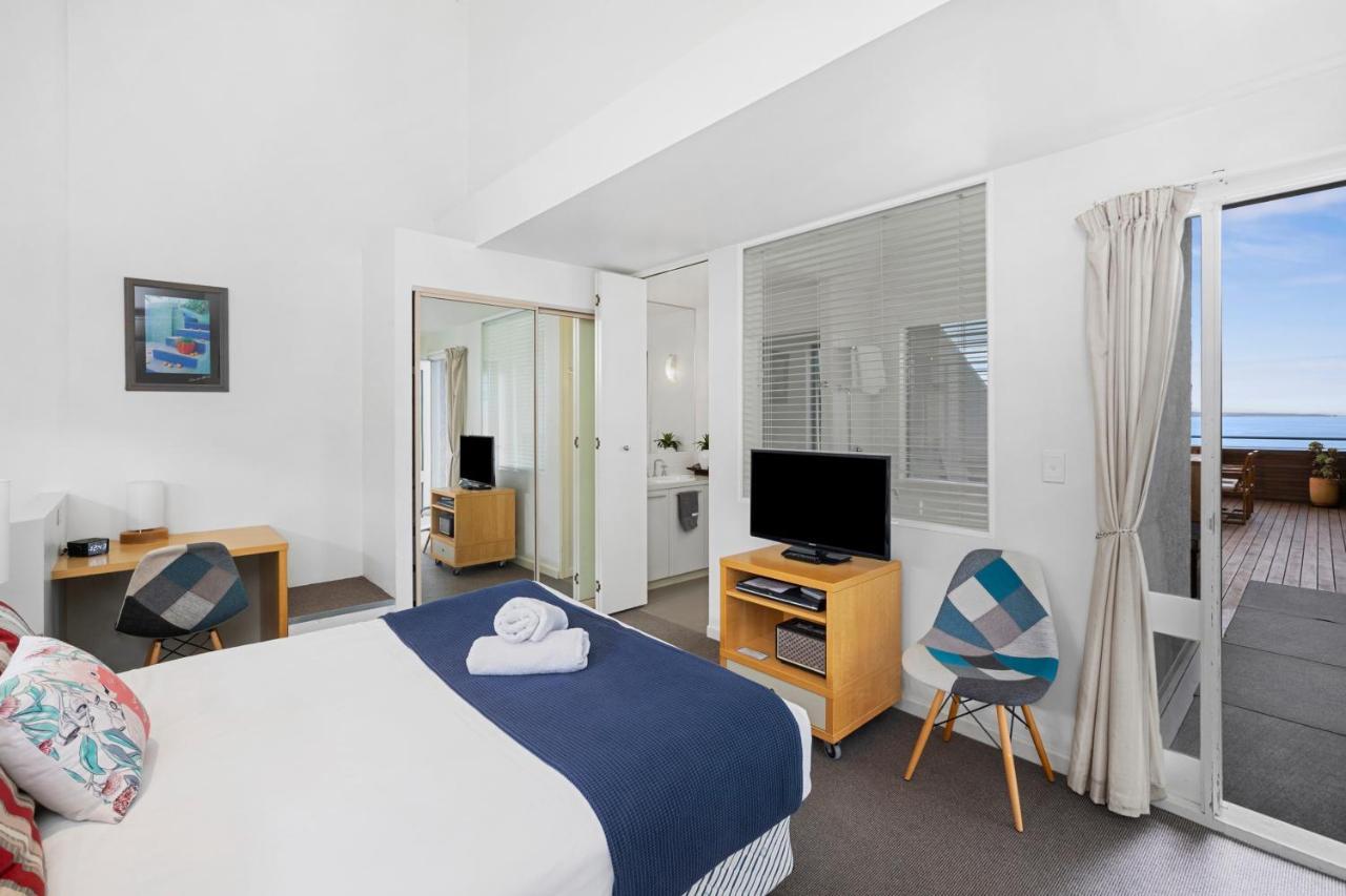 Lorne Beachfront Accommodation Bagian luar foto