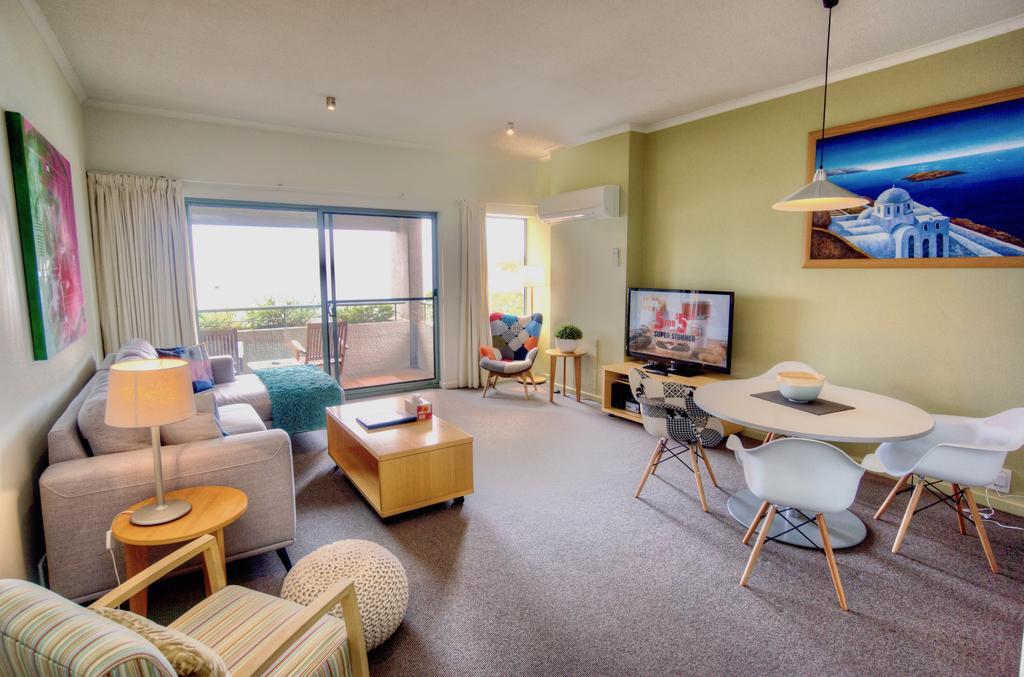 Lorne Beachfront Accommodation Bagian luar foto